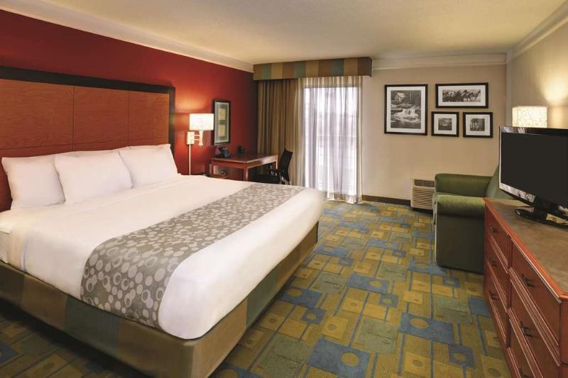 La Quinta Inn & Suites By Wyndham Kingsport Tricities Airport Buitenkant foto